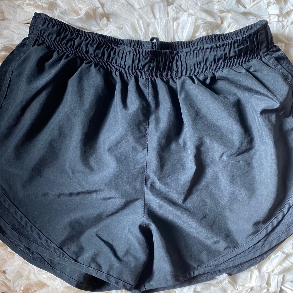 Nike Women’s Dry Tempo Shorts(Black)